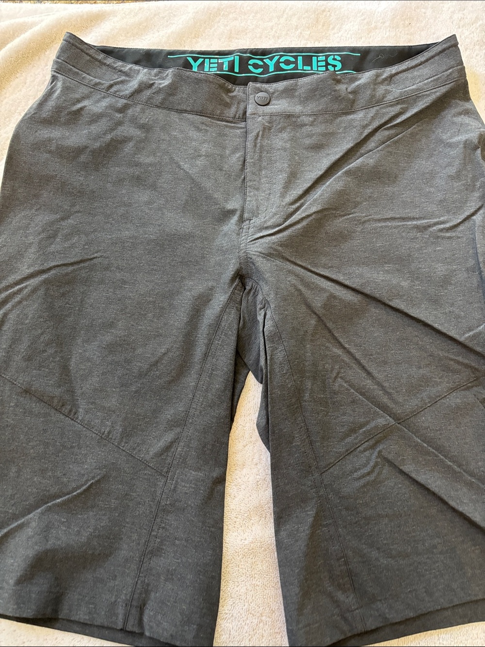 Yeti Cycles Men's Dark Gray MTB Shorts with Teal Waistband Logo
